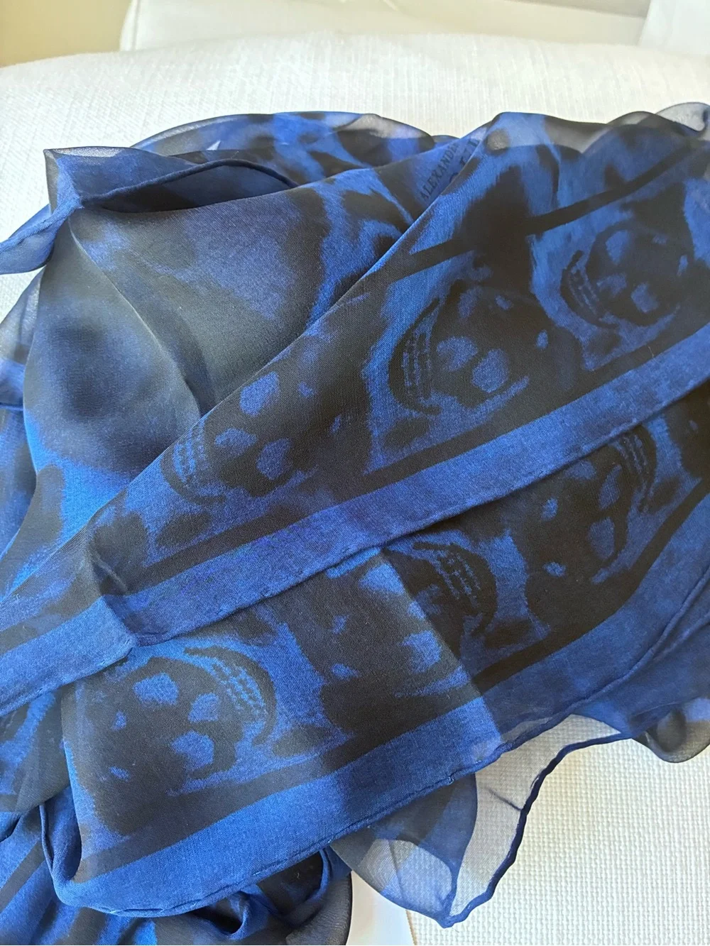 *NWT* Alexander McQueen 140*140cm 💙 Blue Skull Leopard Silk Scarf ✨